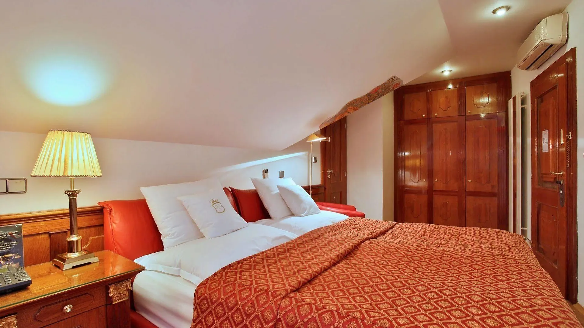 ****  U Pava Hotel Prága Csehország